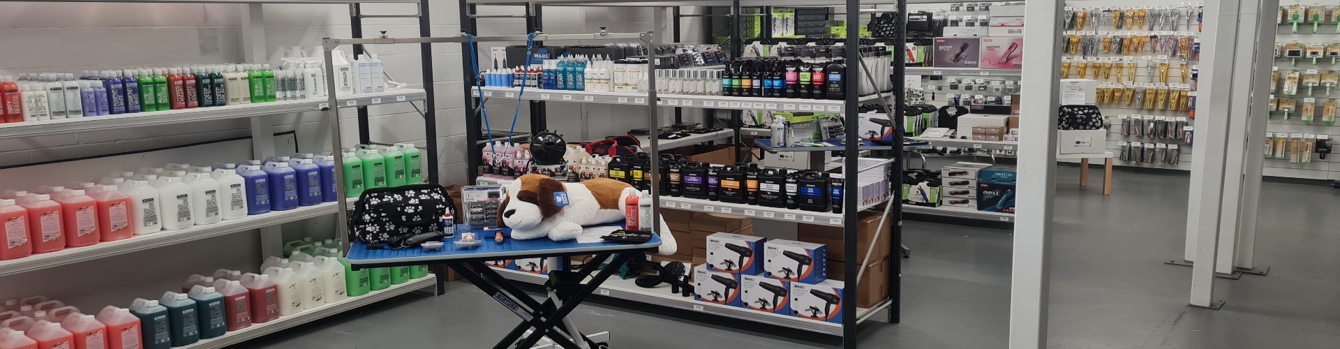 PM - Grooming - Showroom